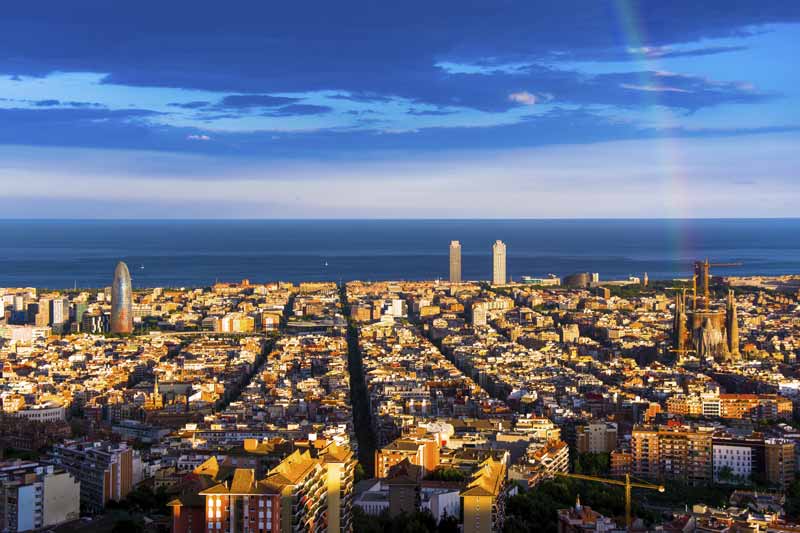 Vista de Barcelona y el mar